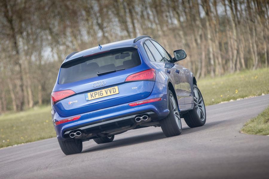 Audi SQ5 TDI Plus (8R) 2016 года  (UK) (фото 10 из 16)